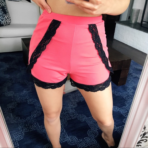 Pants - BLACK LACE PEACH PINK HIGH WAIST SHORST 💗🍑✔️